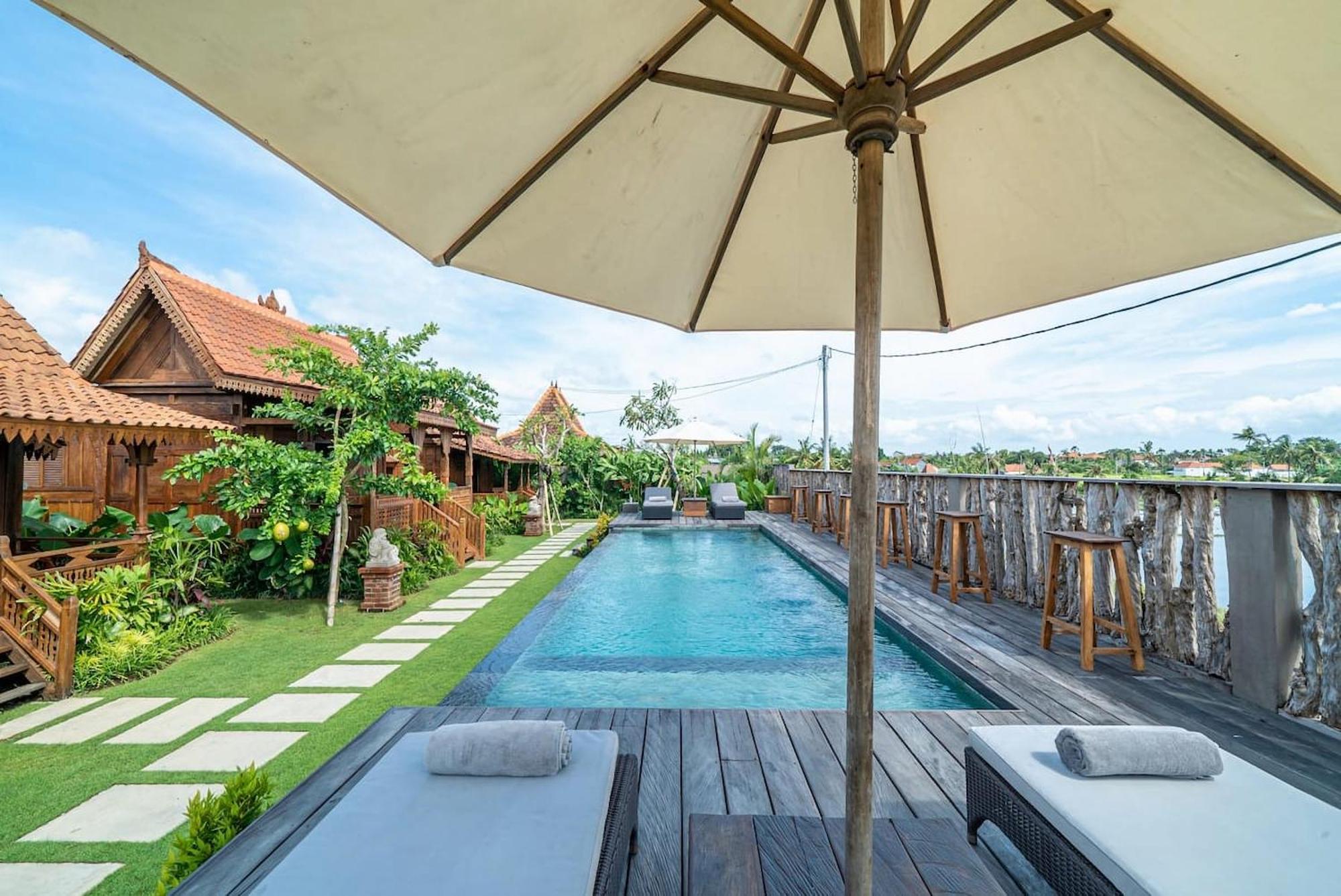 Lima Beach Inn Munggu ภายนอก รูปภาพ